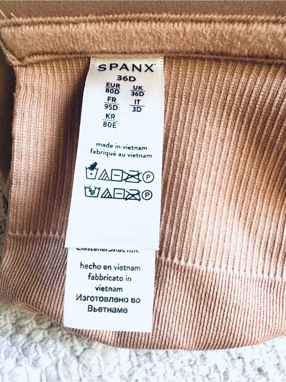 SPANX Smooth  Bra-llelujah Wireless Bra - Nude-beige Sz 36D - Picture 7 of 8